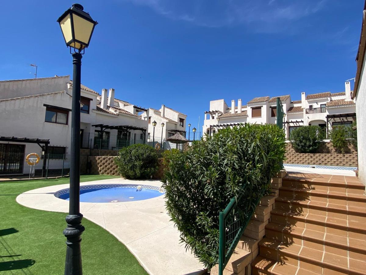 Casita Rural Sierra De Sevilla, Combina Una Maravilla Eksteriør bilde